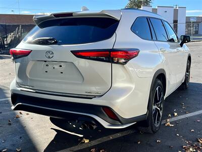 2022 Toyota Highlander XSE   - Photo 9 - Salt Lake City, UT 84115