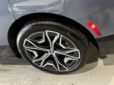 2022 BMW iX xDrive50   - Photo 12 - Salt Lake City, UT 84115