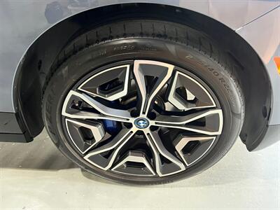 2022 BMW iX xDrive50   - Photo 10 - Salt Lake City, UT 84115