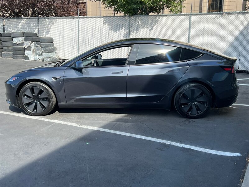 2024 Tesla Model 3 Long Range photo 3