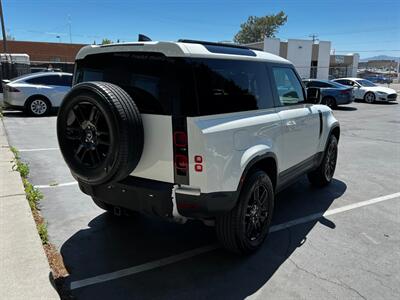 2024 Land Rover Defender 90 P300 S   - Photo 7 - Salt Lake City, UT 84115