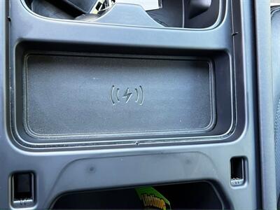 2024 Land Rover Defender 90 P300 S   - Photo 39 - Salt Lake City, UT 84115