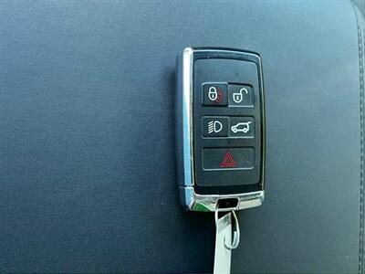 2024 Land Rover Defender 90 P300 S   - Photo 38 - Salt Lake City, UT 84115