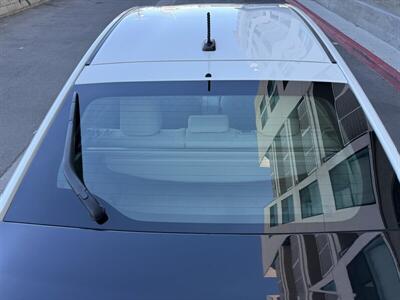 2014 Toyota Prius Three   - Photo 9 - Reseda, CA 91335