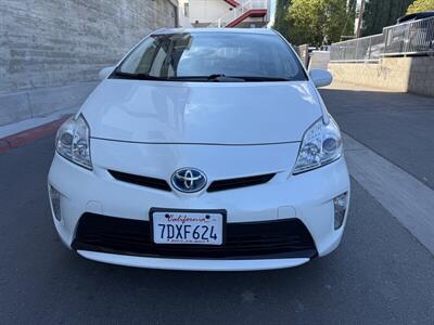 2014 Toyota Prius Three   - Photo 2 - Reseda, CA 91335