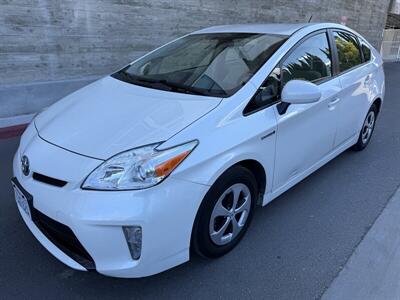 2014 Toyota Prius Three   - Photo 3 - Reseda, CA 91335