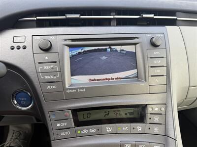 2014 Toyota Prius One   - Photo 8 - Reseda, CA 91335