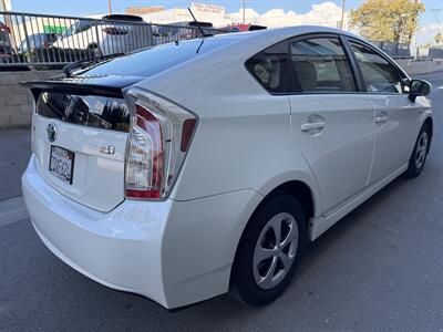 2014 Toyota Prius three   - Photo 7 - Reseda, CA 91335