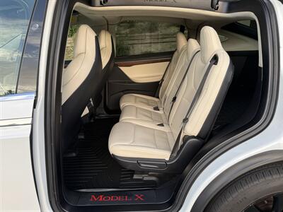 2017 Tesla Model X 100D   - Photo 26 - Reseda, CA 91335