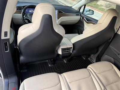 2017 Tesla Model X 100D   - Photo 28 - Reseda, CA 91335