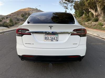 2017 Tesla Model X 100D   - Photo 6 - Reseda, CA 91335