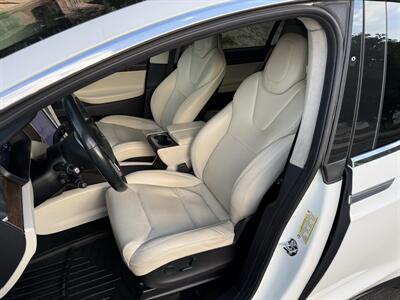 2017 Tesla Model X 100D   - Photo 18 - Reseda, CA 91335