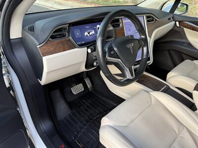 2017 Tesla Model X 100D   - Photo 22 - Reseda, CA 91335