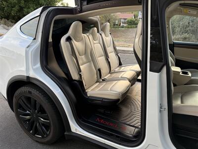 2017 Tesla Model X 100D   - Photo 30 - Reseda, CA 91335