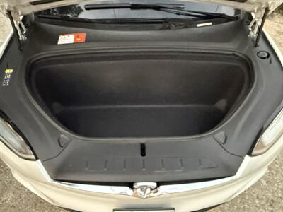 2017 Tesla Model X 100D   - Photo 36 - Reseda, CA 91335