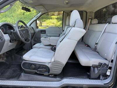 2004 Ford F-150 STX   - Photo 21 - Reseda, CA 91335