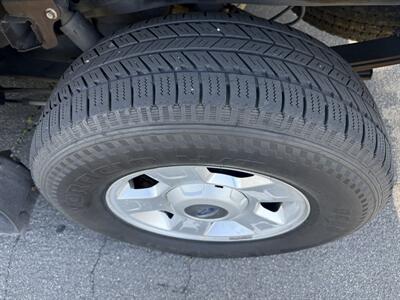 2004 Ford F-150 STX   - Photo 6 - Reseda, CA 91335