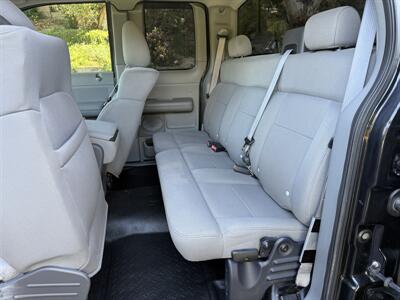 2004 Ford F-150 STX   - Photo 23 - Reseda, CA 91335