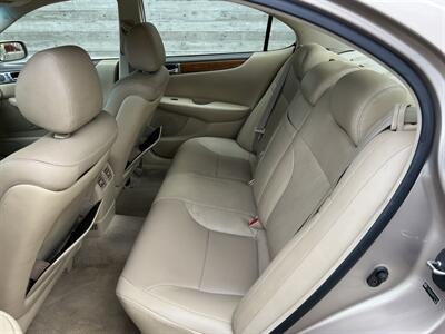 2005 Lexus ES 330   - Photo 19 - Reseda, CA 91335