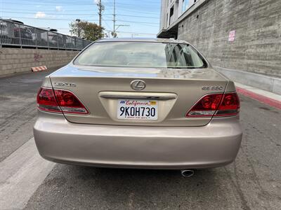 2005 Lexus ES 330   - Photo 6 - Reseda, CA 91335