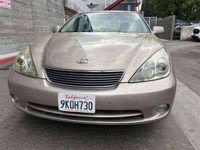 2005 Lexus ES 330   - Photo 2 - Reseda, CA 91335