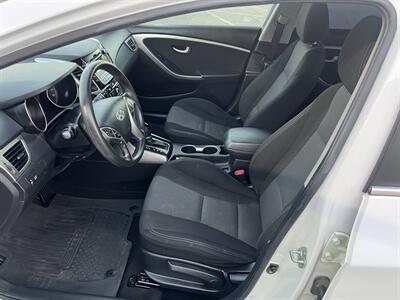 2014 Hyundai Elantra GT   - Photo 12 - Reseda, CA 91335