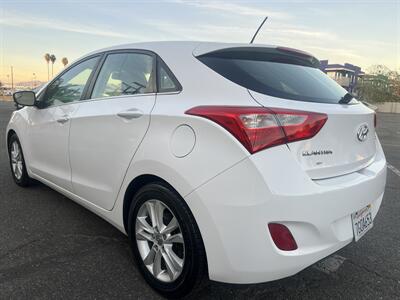 2014 Hyundai Elantra GT   - Photo 5 - Reseda, CA 91335