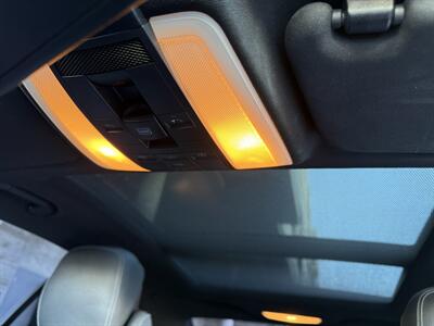 2014 Mercedes-Benz E 350   - Photo 18 - Reseda, CA 91335