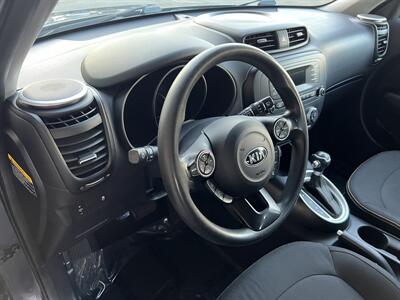 2014 Kia Soul +   - Photo 20 - Reseda, CA 91335