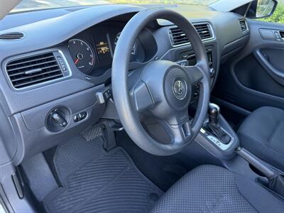 2014 Volkswagen Jetta S   - Photo 15 - Reseda, CA 91335