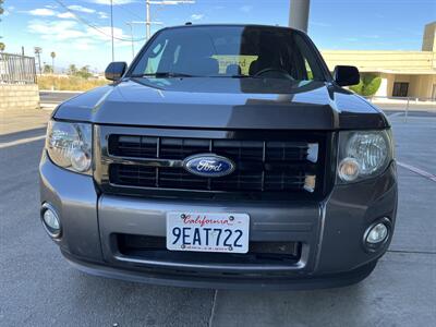 2012 Ford Escape XLT   - Photo 2 - Reseda, CA 91335