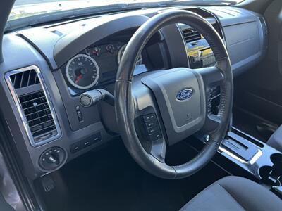 2012 Ford Escape XLT   - Photo 13 - Reseda, CA 91335