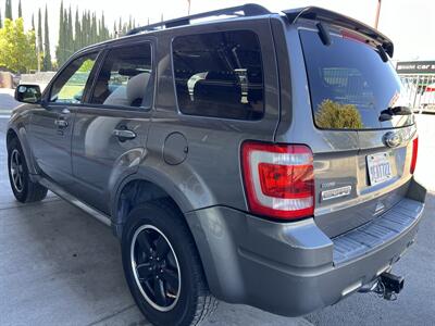 2012 Ford Escape XLT   - Photo 5 - Reseda, CA 91335