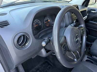 2016 Jeep Compass Sport   - Photo 13 - Reseda, CA 91335