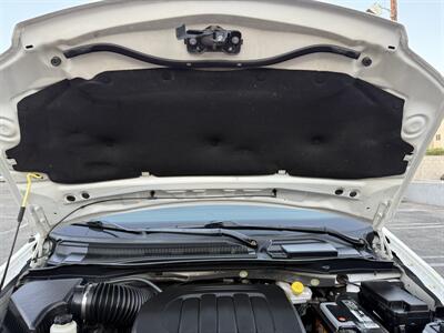 2012 Chrysler Town & Country Touring   - Photo 34 - Reseda, CA 91335