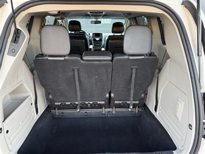 2012 Chrysler Town & Country Touring   - Photo 27 - Reseda, CA 91335