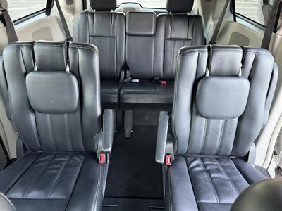 2012 Chrysler Town & Country Touring   - Photo 25 - Reseda, CA 91335