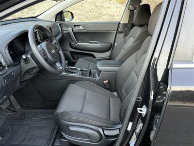 2017 Kia Sportage LX   - Photo 19 - Reseda, CA 91335