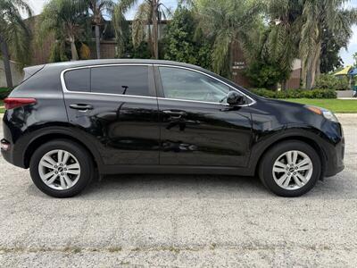 2017 Kia Sportage LX   - Photo 9 - Reseda, CA 91335