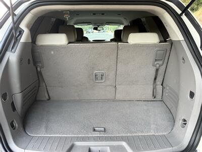 2013 Chevrolet Traverse LT   - Photo 11 - Reseda, CA 91335