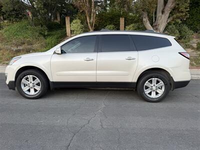 2013 Chevrolet Traverse LT   - Photo 4 - Reseda, CA 91335