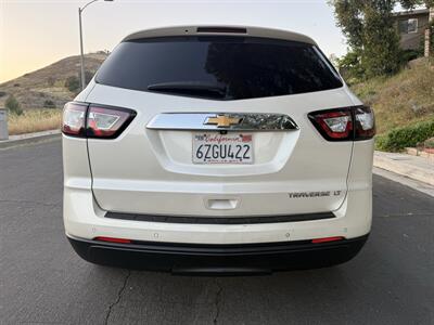 2013 Chevrolet Traverse LT   - Photo 7 - Reseda, CA 91335
