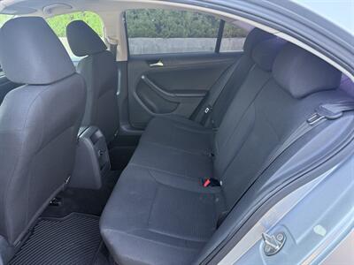 2015 Volkswagen Jetta S   - Photo 20 - Reseda, CA 91335