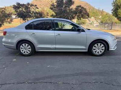 2015 Volkswagen Jetta S   - Photo 6 - Reseda, CA 91335