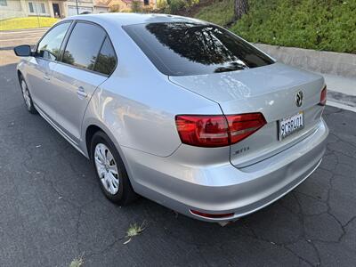 2015 Volkswagen Jetta S   - Photo 5 - Reseda, CA 91335