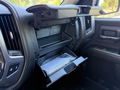 2015 GMC Sierra 1500 SLT   - Photo 32 - Reseda, CA 91335