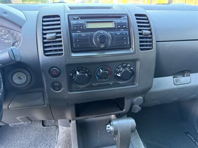 2010 Nissan Frontier SE   - Photo 15 - Reseda, CA 91335