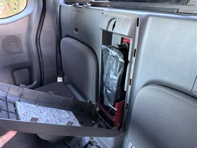 2010 Nissan Frontier SE   - Photo 23 - Reseda, CA 91335