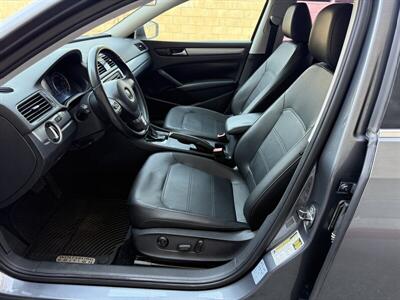 2014 Volkswagen Passat 1.8T Wolfsburg Editi  Wolfsburg Edition - Photo 12 - Reseda, CA 91335