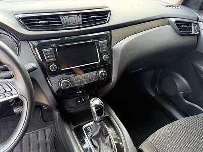 2019 Nissan Rogue Sport S   - Photo 17 - Reseda, CA 91335